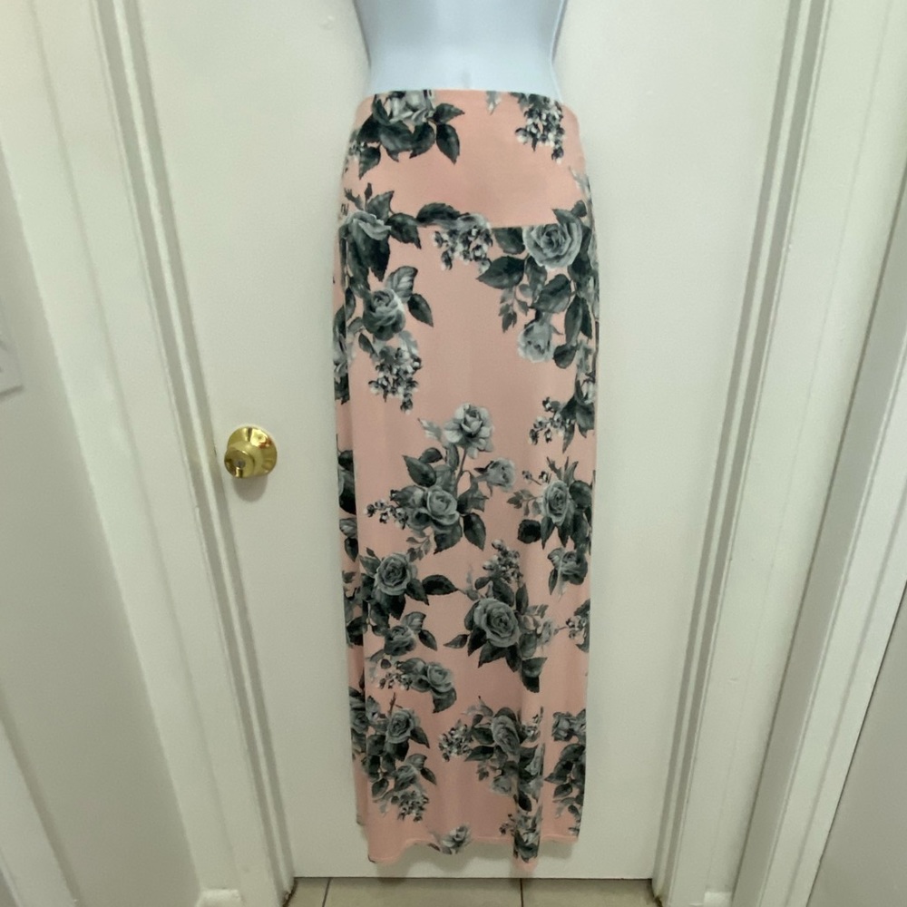 Gorgeous maxi skirt